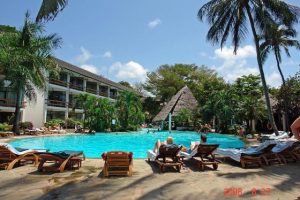 Earth Safari Travellers Beach Hotel Mombasa